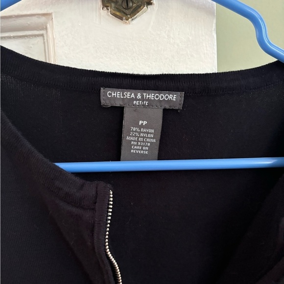 Chelsea & Theodore sweater - Picture 3 of 3